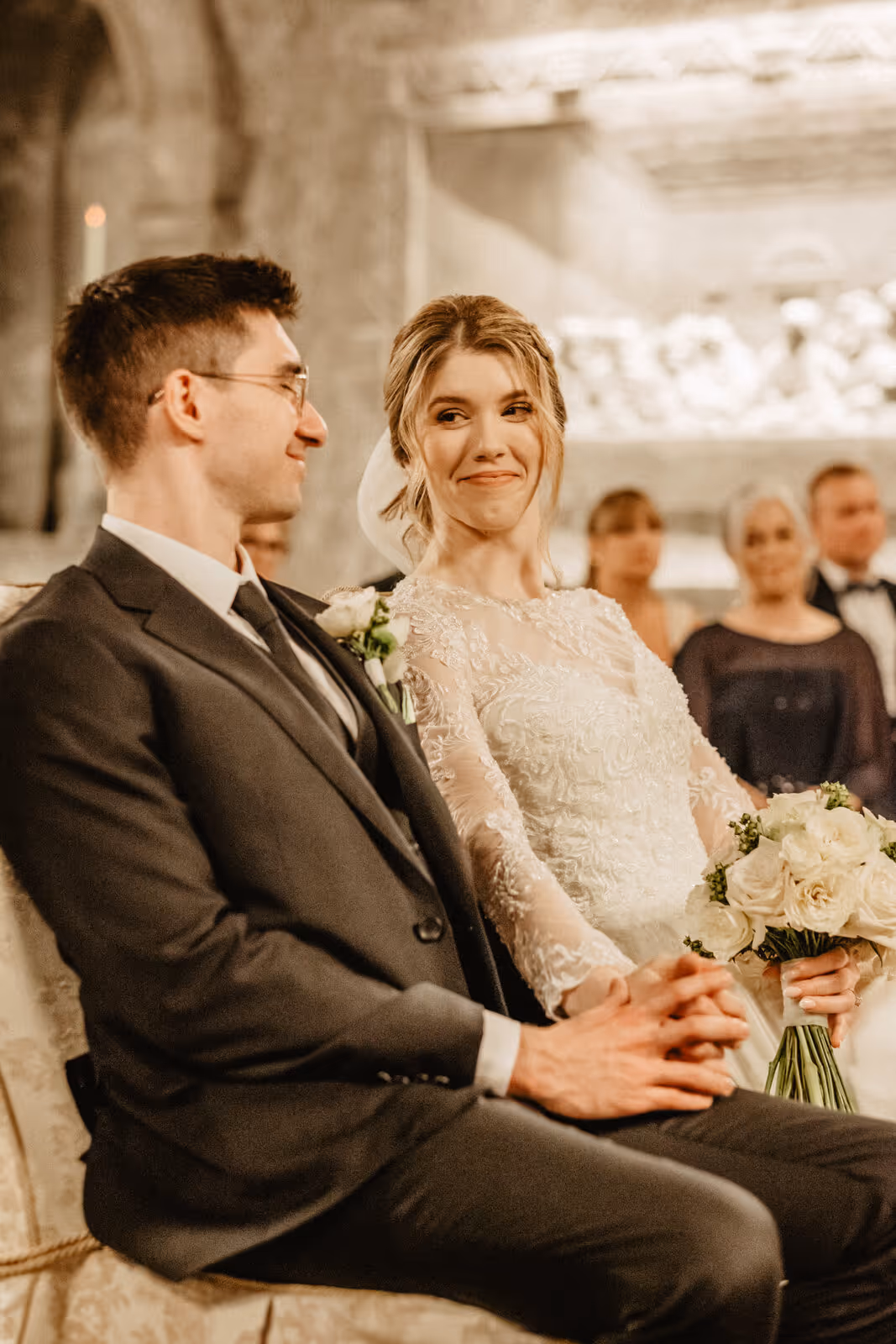 Ślub w Polsce. Kopalnia Soli w Wieliczzce. Zdjęcie nr. 16