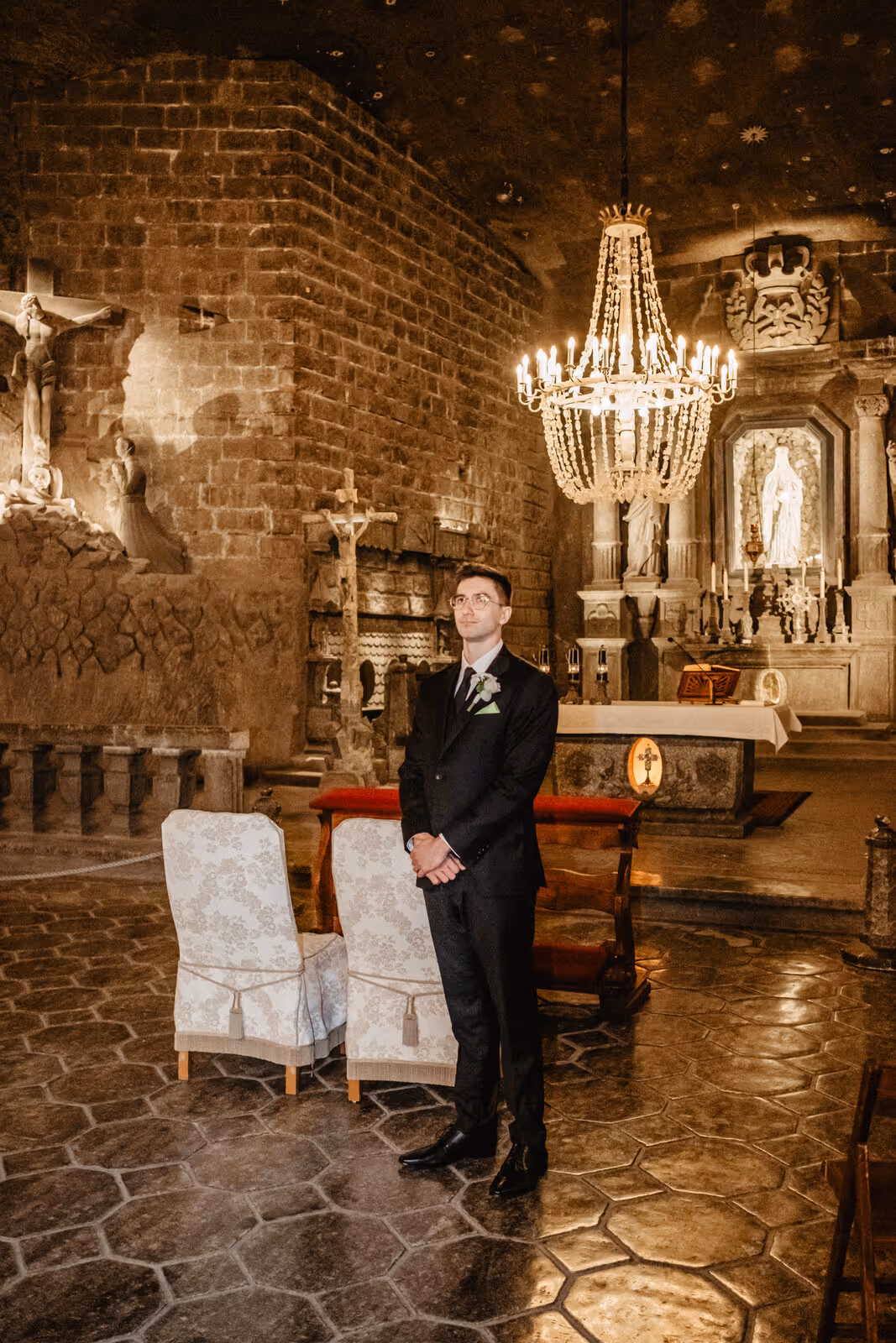 Ślub w Polsce. Kopalnia Soli w Wieliczzce. Zdjęcie nr. 6