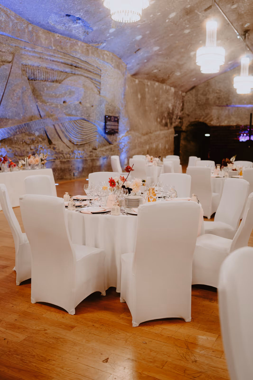 Ślub w Polsce. Kopalnia Soli w Wieliczce. Zdjęcie nr. 28