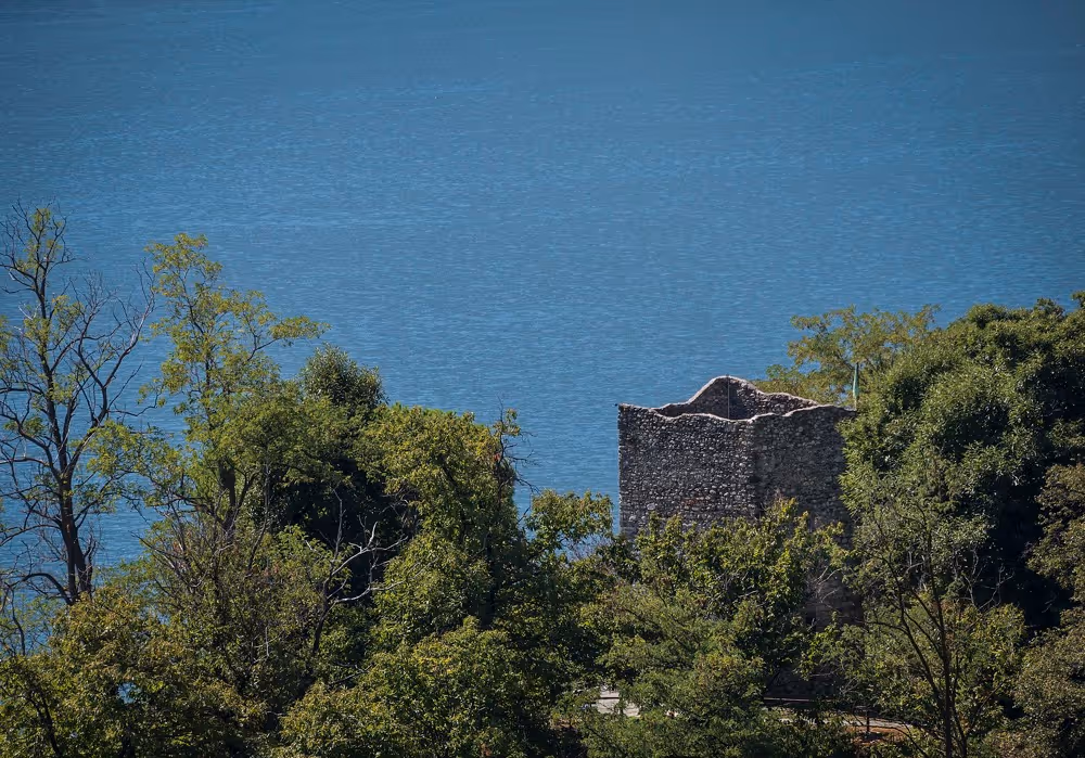 Ślub nad Jeziorem Como. Torre di Rogaro - Tremezzina. Zdjęcie 2