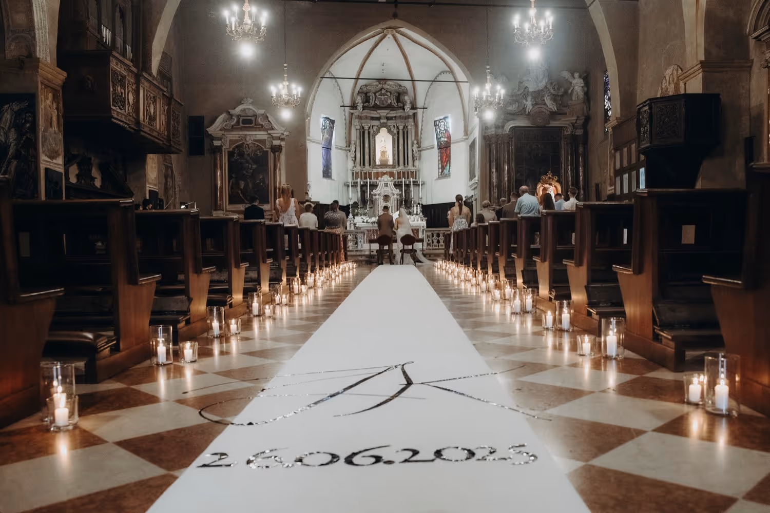 Ślub nad Jeziorem Garda. Kościół 5. Zdjęcie 4