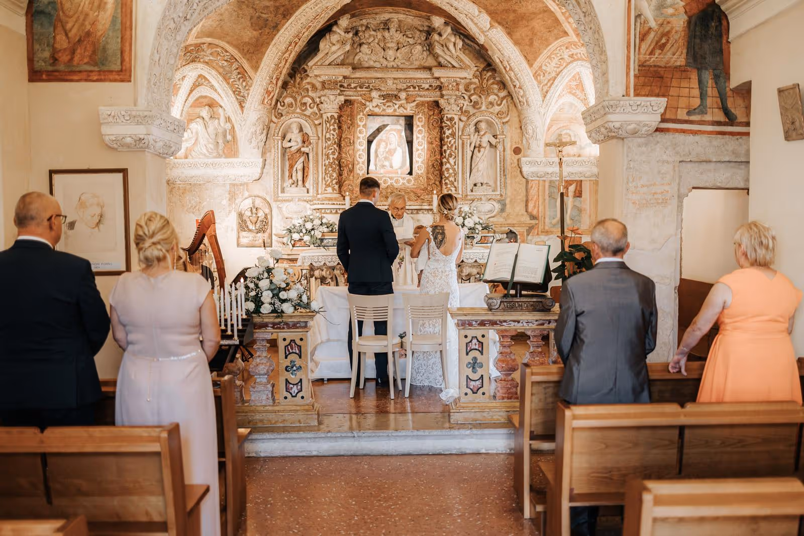 Ślub nad Jeziorem Garda. Kościół 3. Zdjęcie 11