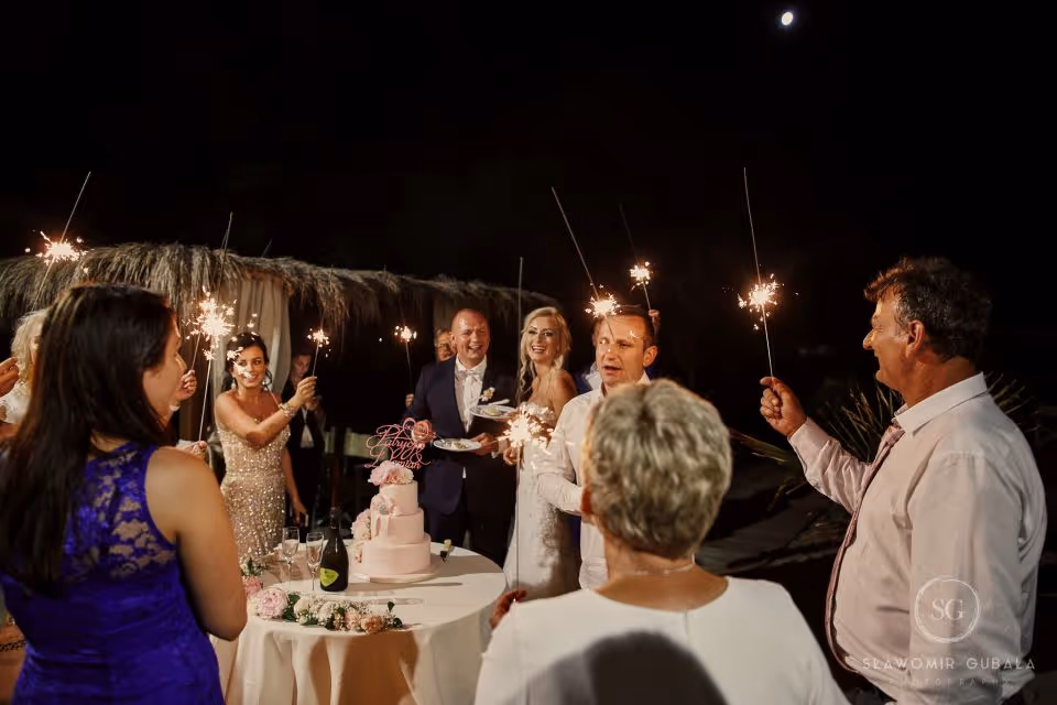Ślub w Ligurii. Kościółek położony na skale - Portovenere. Zdjęcie 45