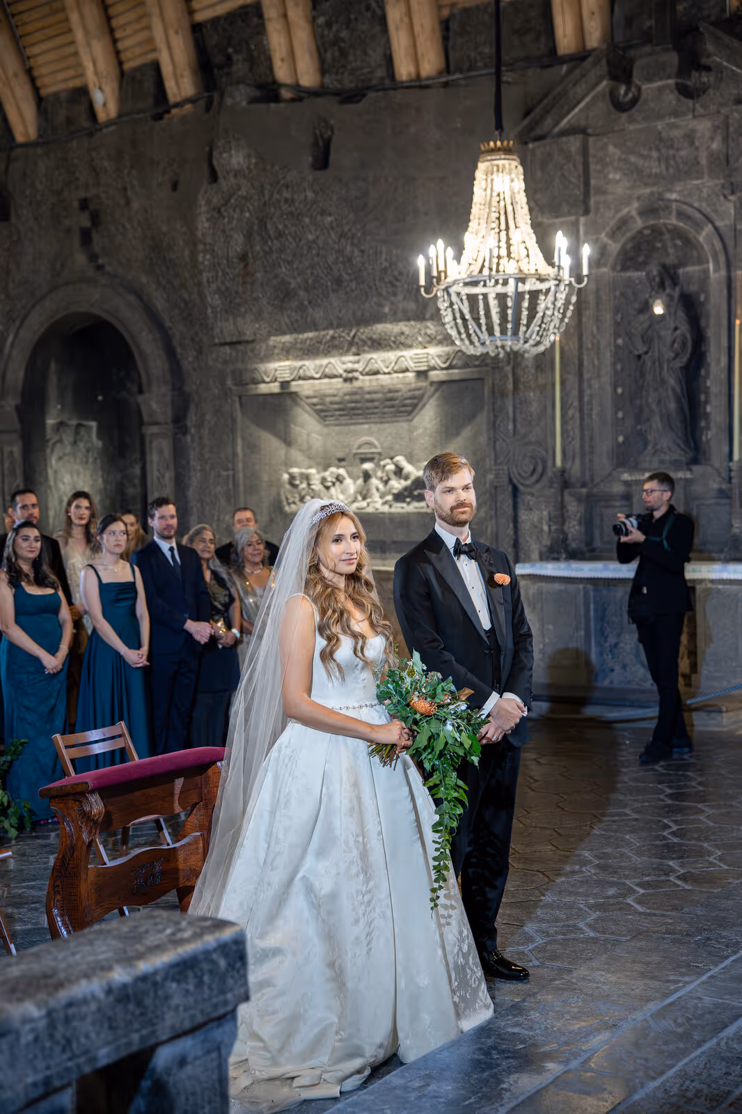 Ślub w Polsce. Kopalnia Soli w Wieliczce. Zdjęcie nr. 148