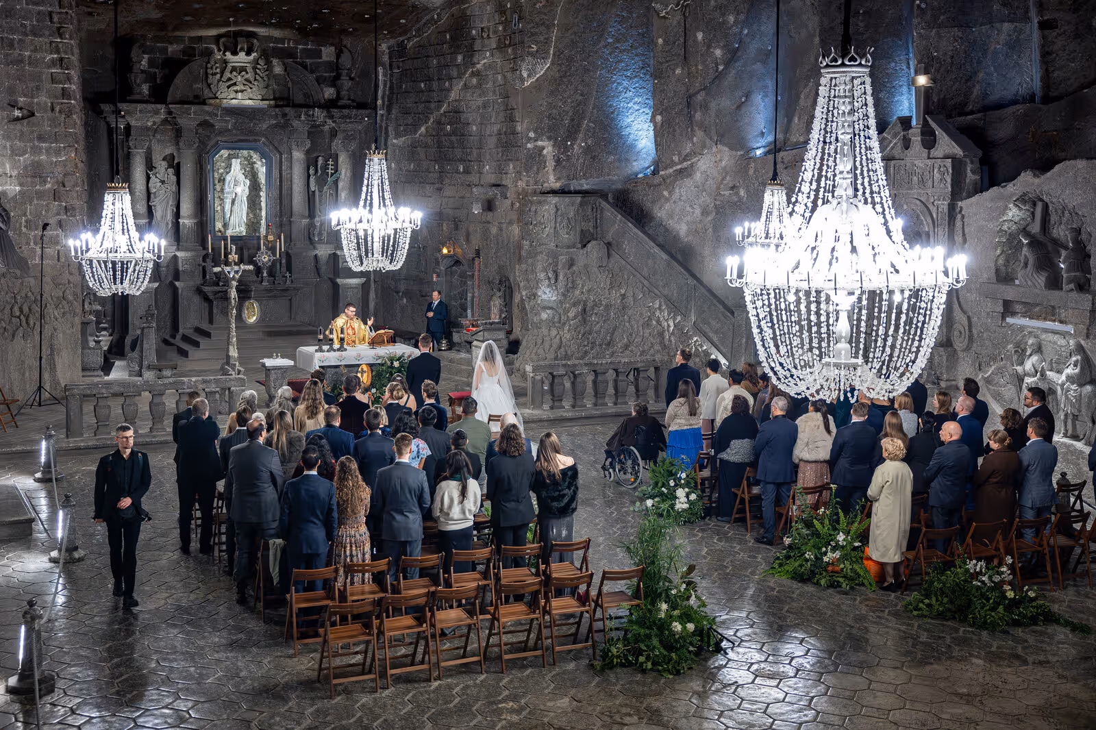 Ślub w Polsce. Kopalnia Soli w Wieliczce. Zdjęcie nr. 149