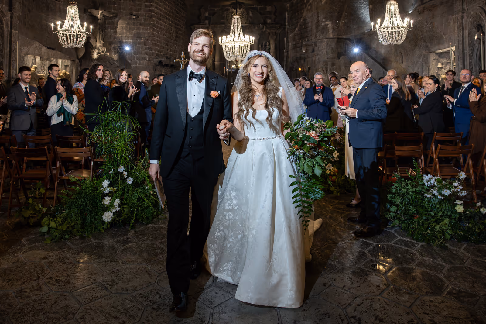 Ślub w Polsce. Kopalnia Soli w Wieliczce. Zdjęcie nr. 158