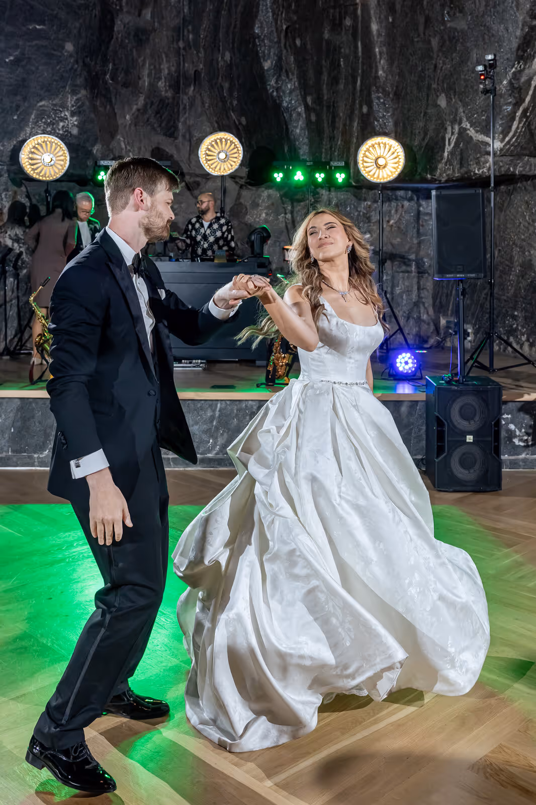 Ślub w Polsce. Kopalnia Soli w Wieliczce. Zdjęcie nr. 214