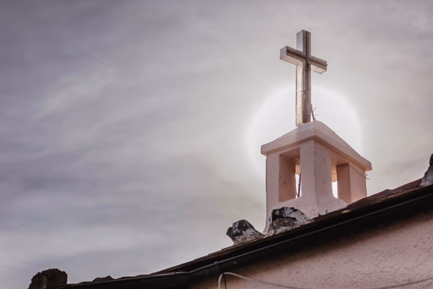 Ślub w Ligurii. Kościółek z otwartymi krużgankami - Bonassola. Zdjęcie 2