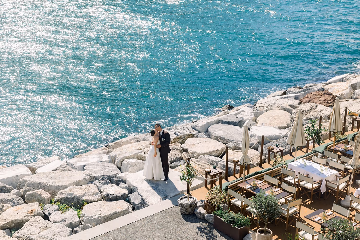 Ślub w Ligurii. Kościółek położony na skale - Portovenere. Zdjęcie 20