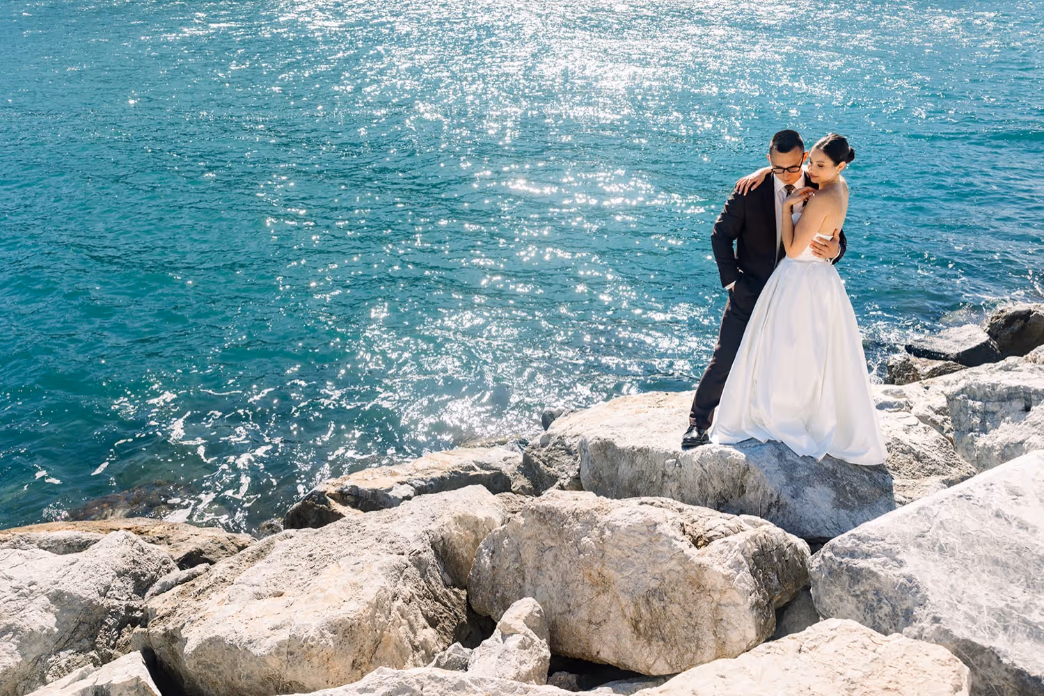 Ślub w Ligurii. Kościółek położony na skale - Portovenere. Zdjęcie 21