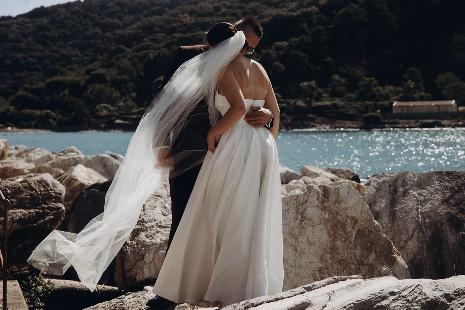 Ślub w Ligurii. Kościółek położony na skale - Portovenere. Zdjęcie 22