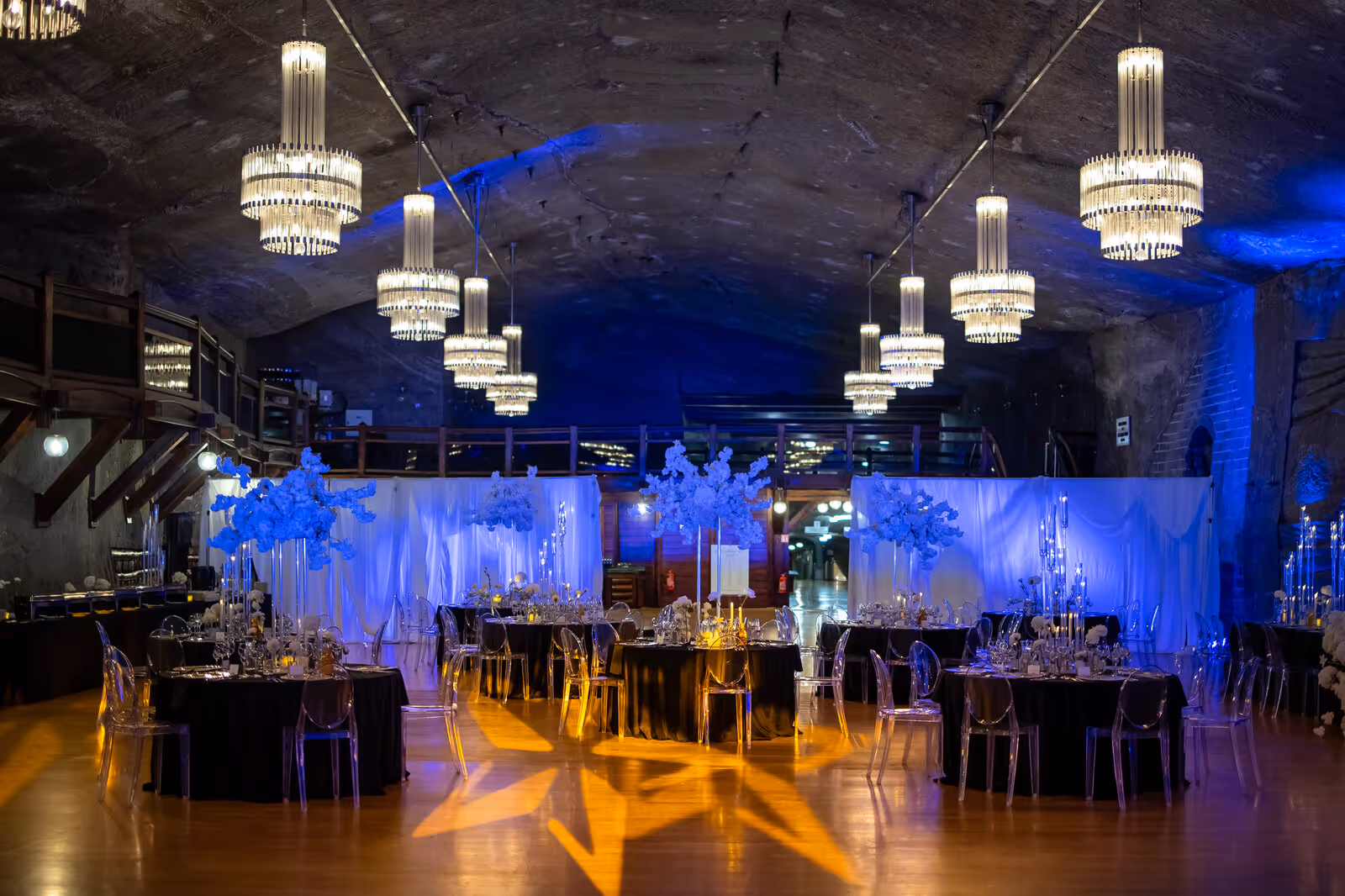 Ślub w Polsce. Kopalia Soli w Wieliczce. Zdjęcie nr. 111