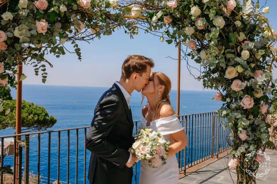 Ślub w Ligurii. Taras zamku w malowniczej miejscowości Riomaggiore, Cinque Terre. Zdjęcie 7