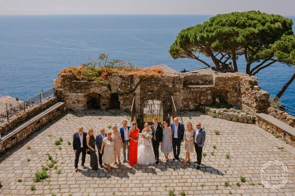 Ślub w Ligurii. Taras zamku w malowniczej miejscowości Riomaggiore, Cinque Terre. Zdjęcie 9