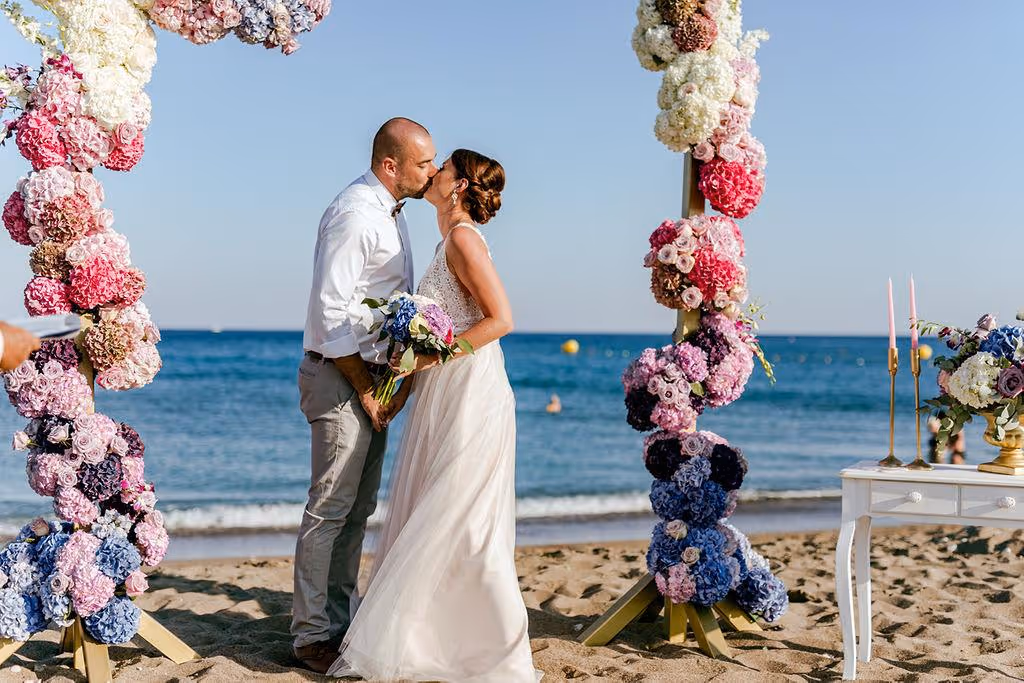 Ślub na Rodos. Piaszczysta plaża. Zdjęcie 9