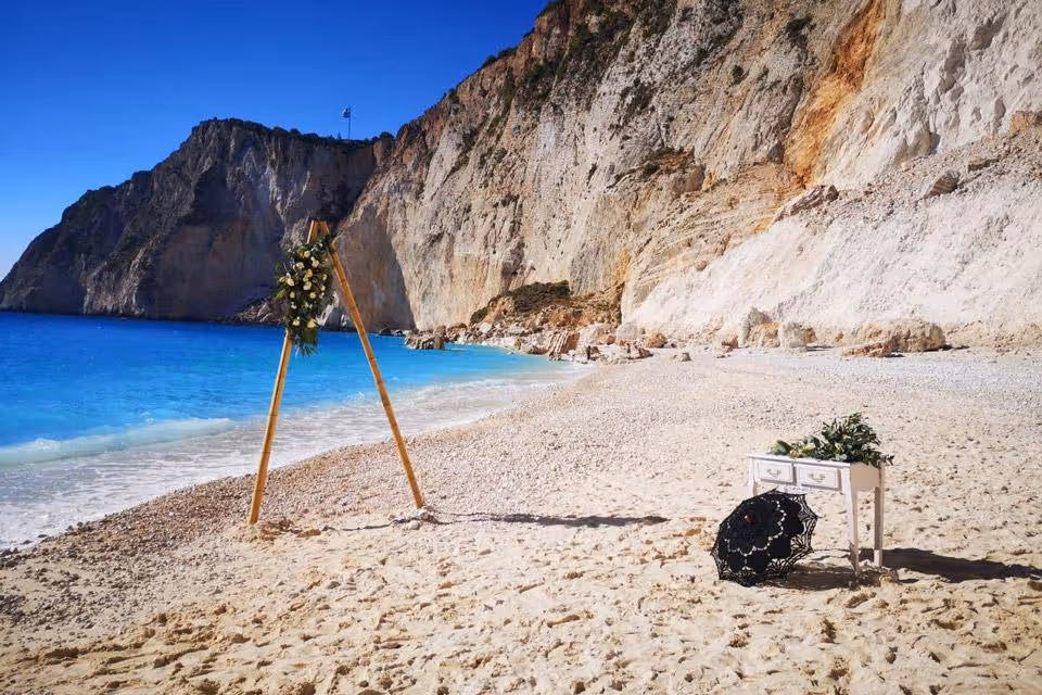 Ślub na Zakynthos. Plaża Zakochanych z rejsem statkiem. Zdjęcie 9