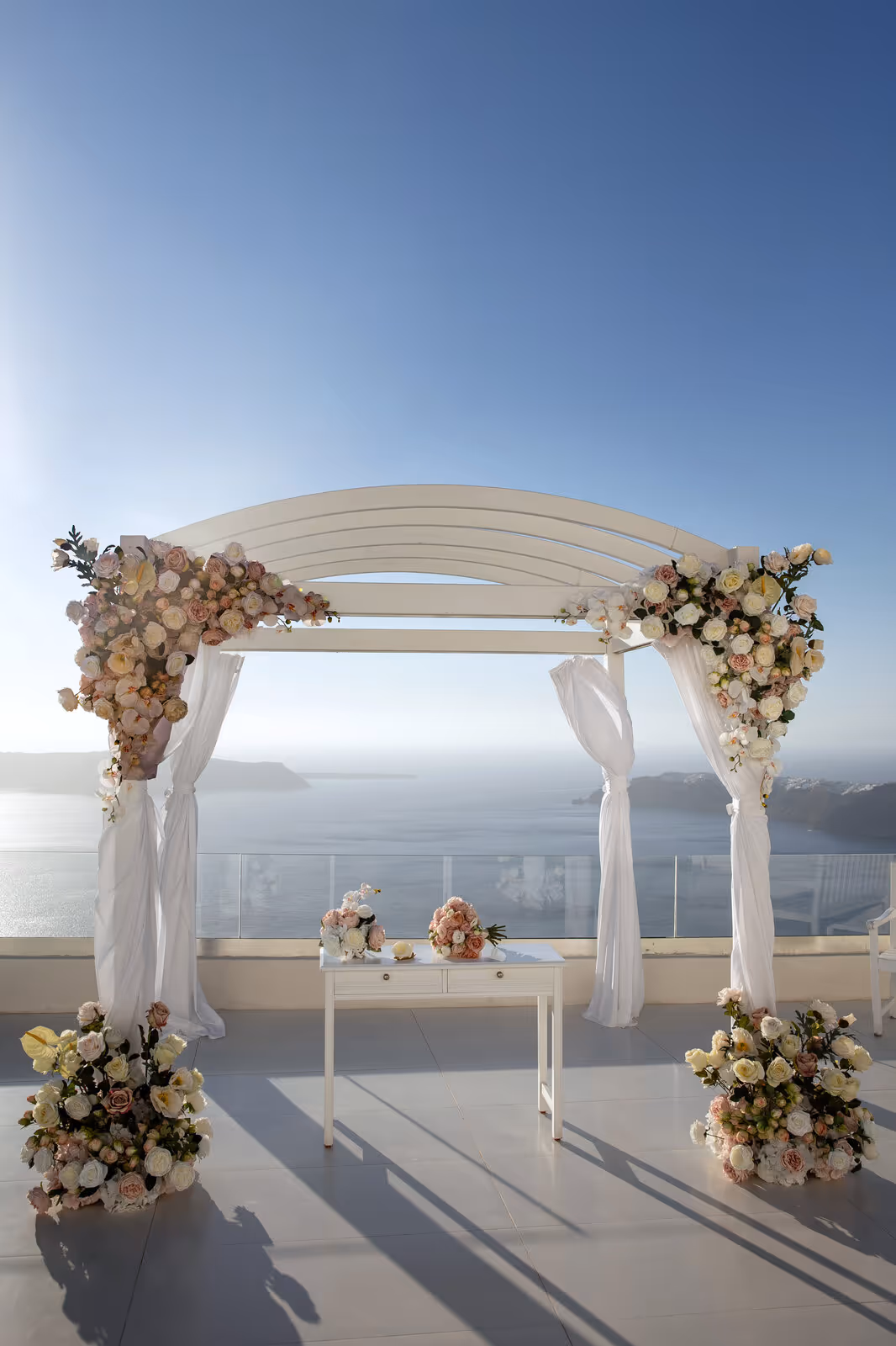 Ślub w Grecji. Santorini. Taras nr. 9. Zdjęcie nr. 2