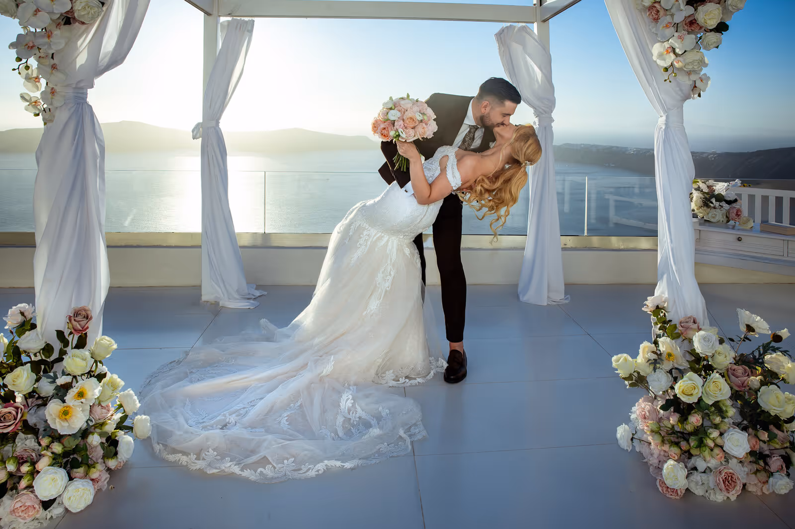 Ślub w Grecji. Santorini. Taras nr. 9. Zdjęcie nr. 34