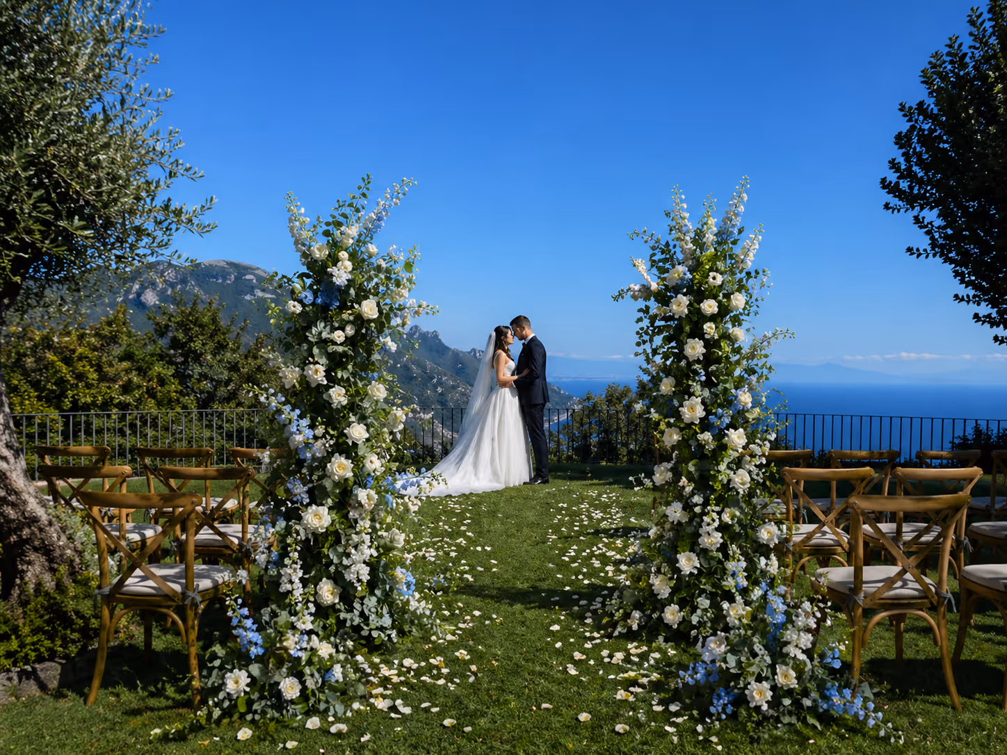 Ślub na Wybrzeżu Amalfi. Ogród królowej Piemontu w Ravello . Zdjęcie 1