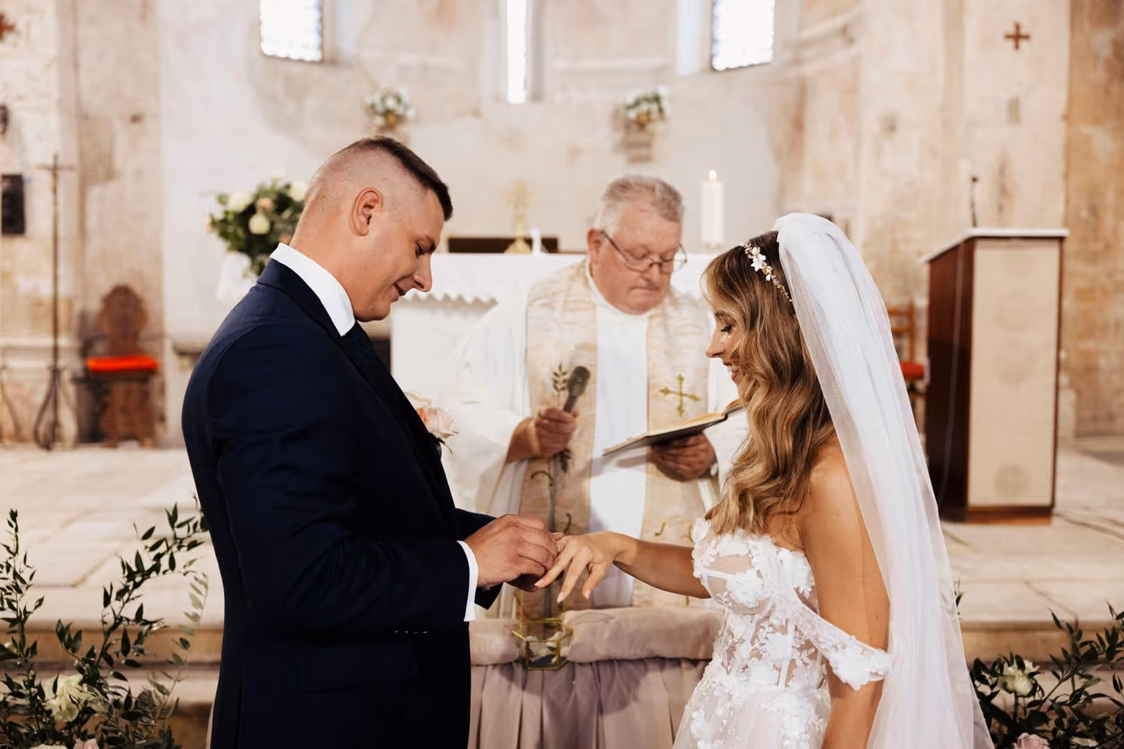 Ślub w Toskanii. Kościół 1. Zdjęcie 10
