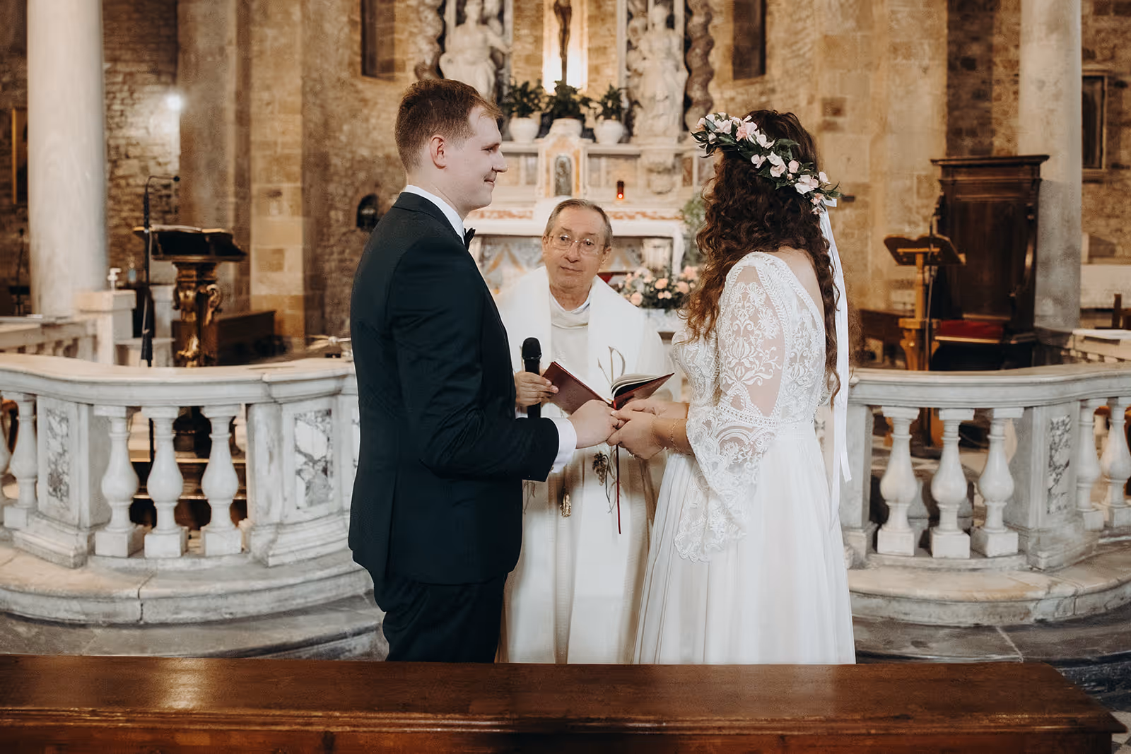 Ślub w Toskanii. Kościół 4. Zdjęcie 9