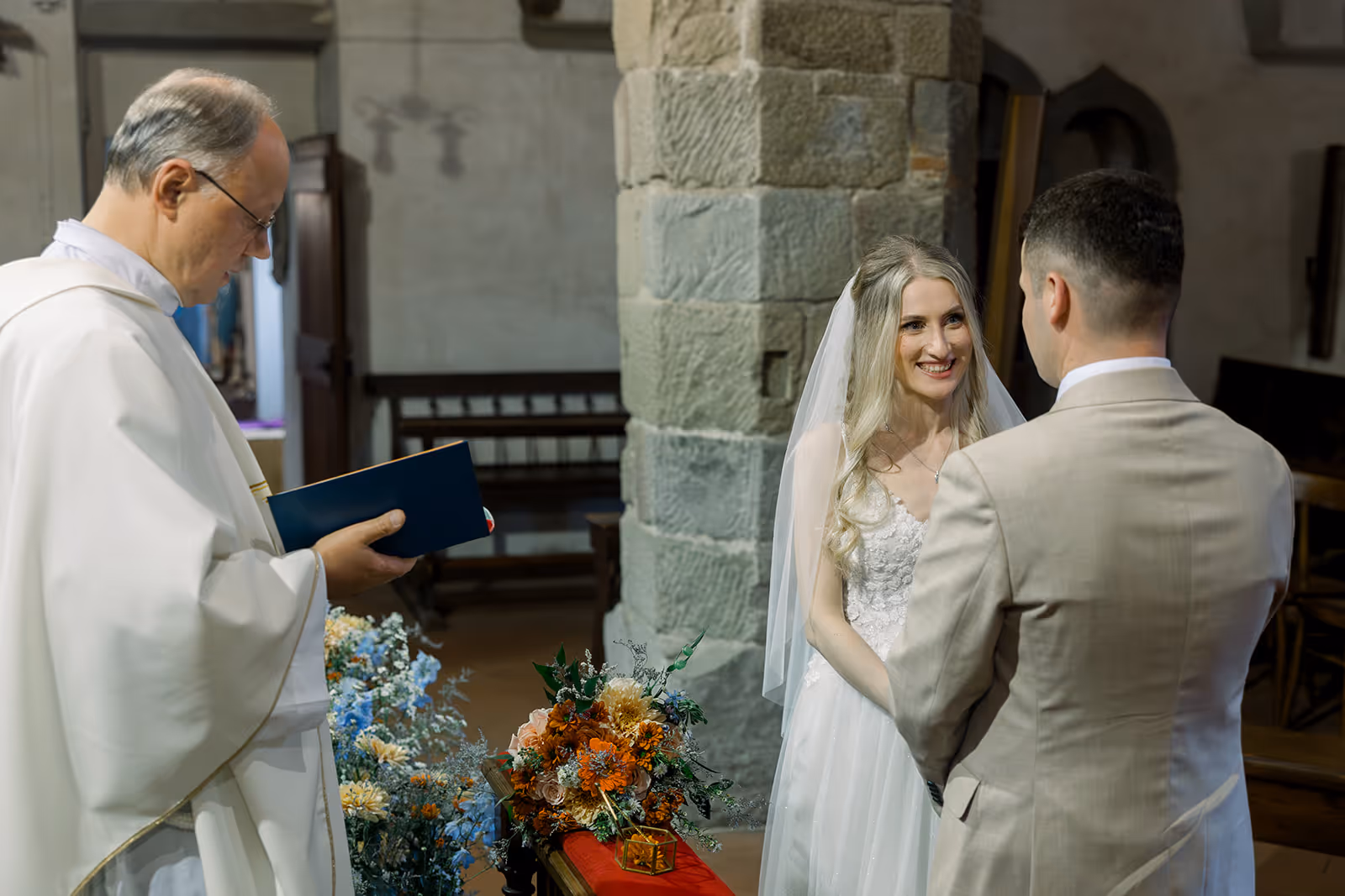 Ślub w Toskanii. Kościół 7. Zdjęcie 13