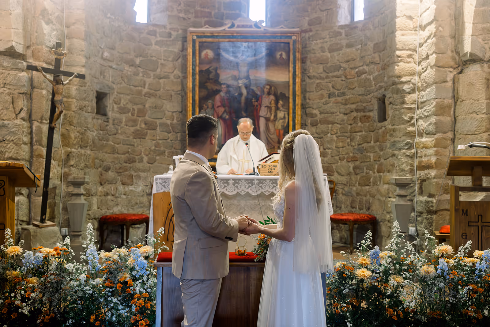 Ślub w Toskanii. Kościół 7. Zdjęcie 17